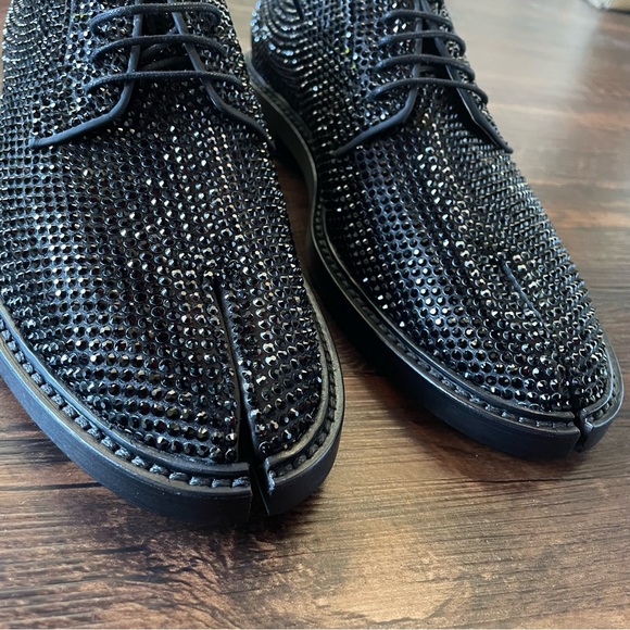MAISON MARGIELA Tabi Rhinestone-Embellished Derby Shoes in Black - Picture 3 of 16
